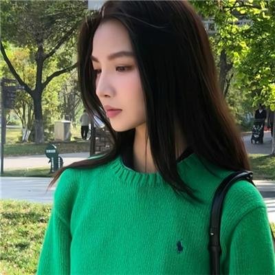 推手推车的男人